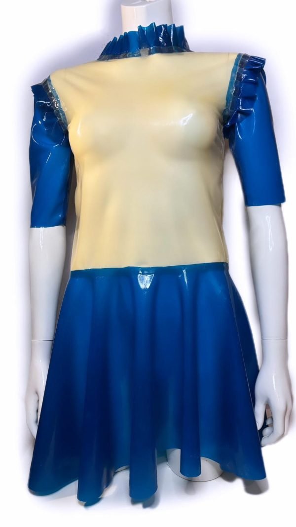 Pleated Long Sleeves And Neckline Flying Dress