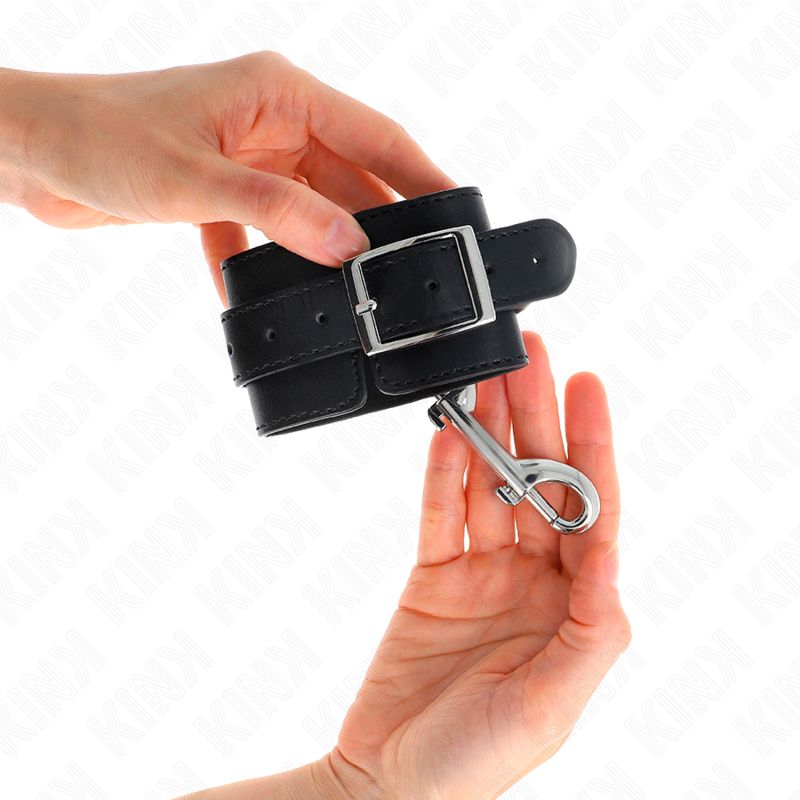 KINK - WRIST RESTRAINTS-SINGLE RIVET ROW BLACK ADJUSTABLE 17-28 CM X 5 CM - Image 3